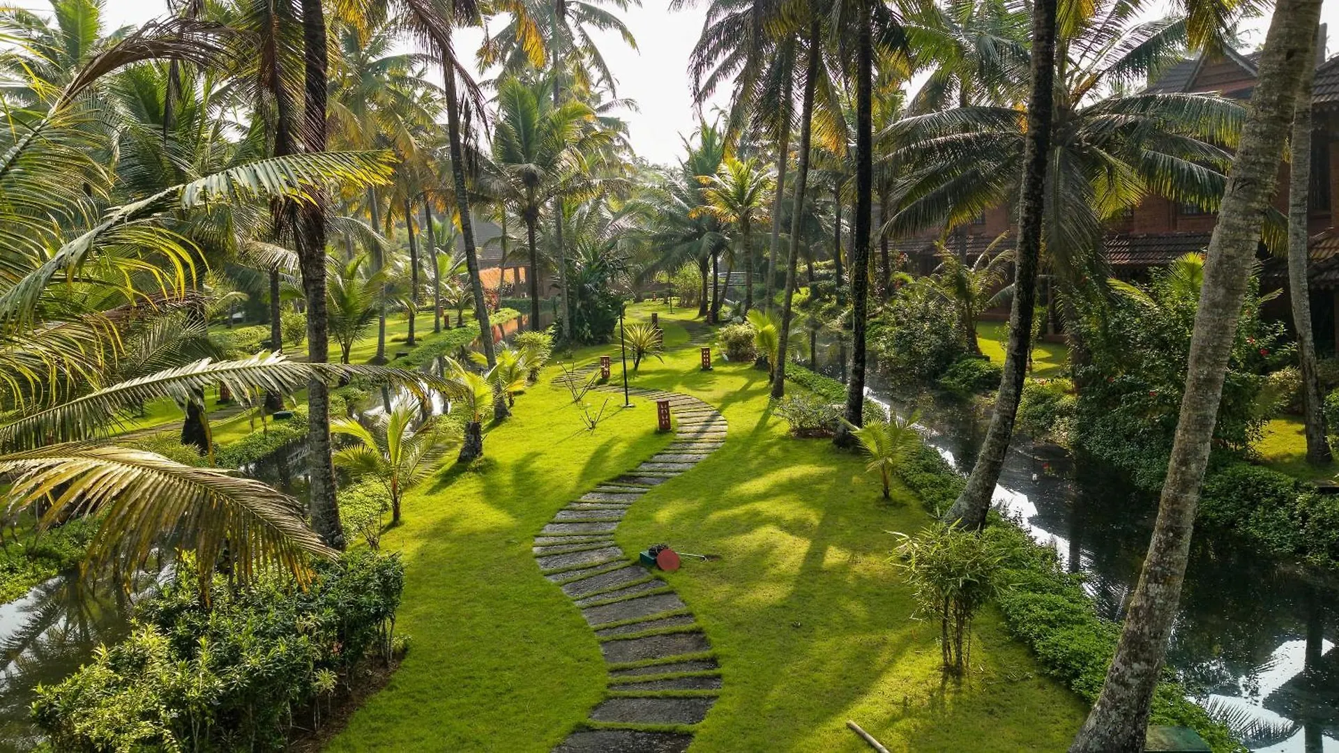 Lakesong Resort Kumarakom 4*,  India