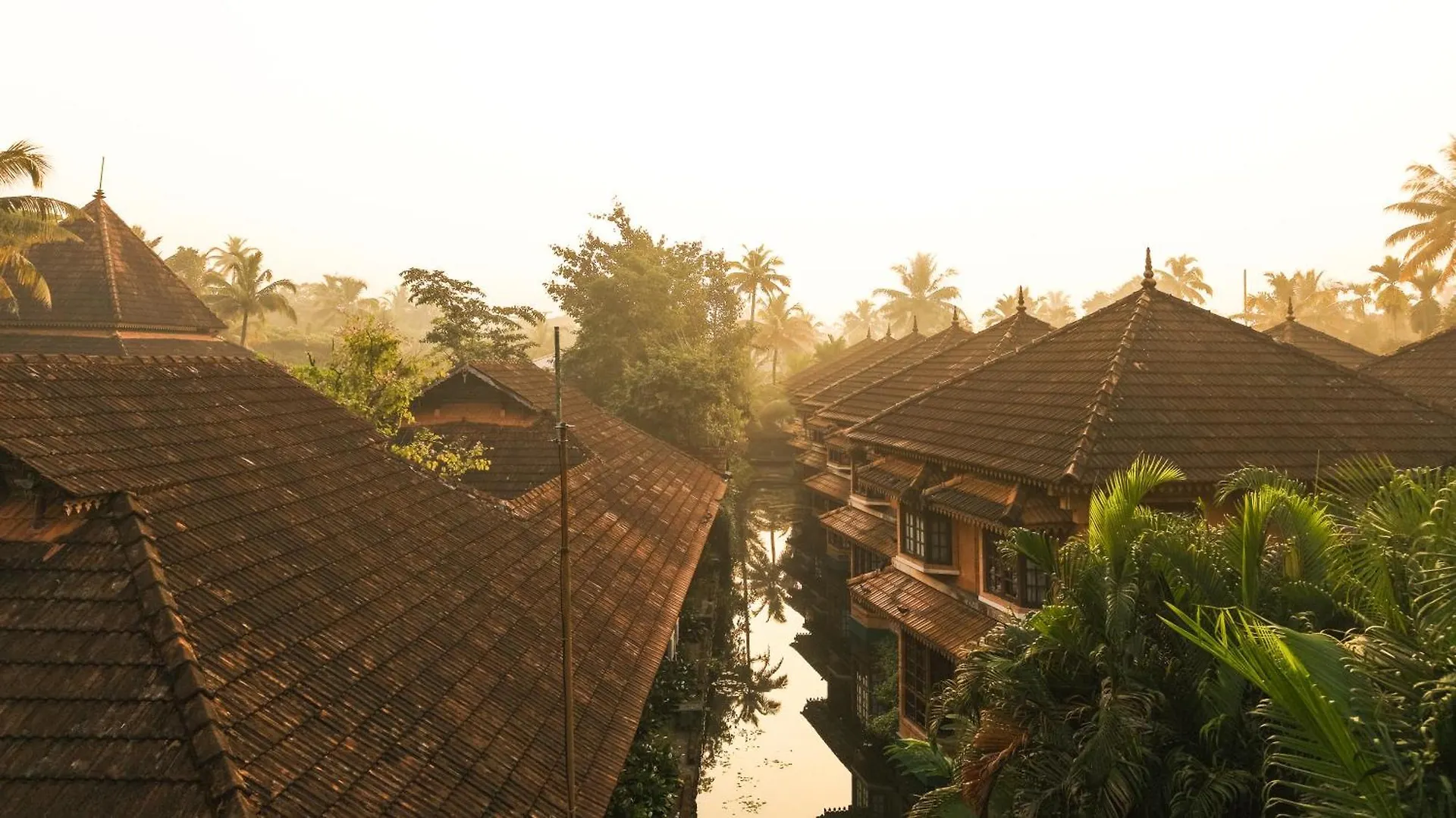 Lakesong Resort Kumarakom 4*,  India